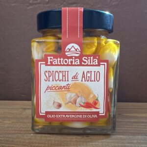 Spicchi d'aglio piccanti