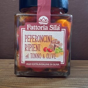 Peperoncini ripieni di tonno e olive